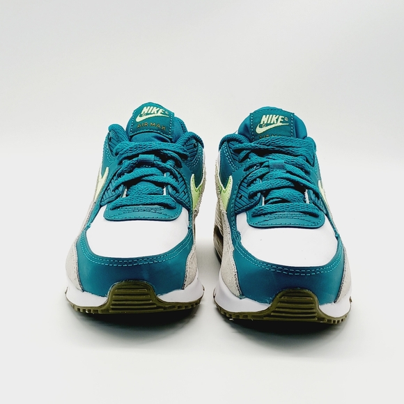 Nike Air Max 90 LTR Lifestyle Shoes Size 3 Youth Unisex - Picture 6 of 9